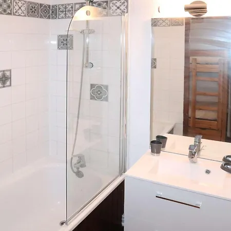Daire 6 Pers Au Pied Des Pistes Avec Balcon - - Fr-1-322-145 *
